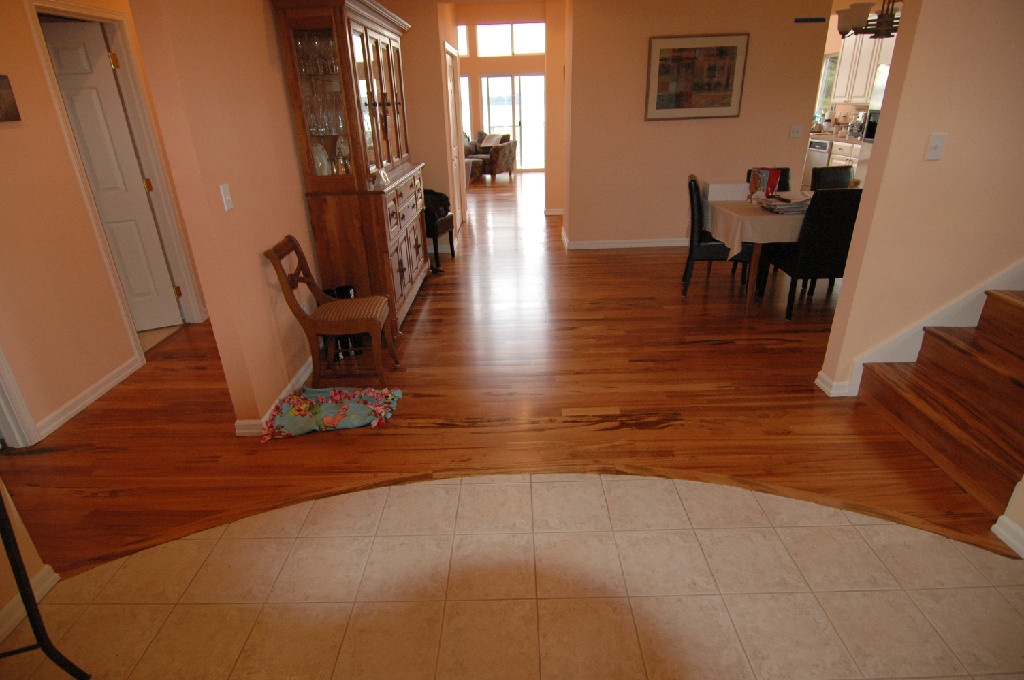 Hardwood-Floor-Refinishing-Des-Moines-WA